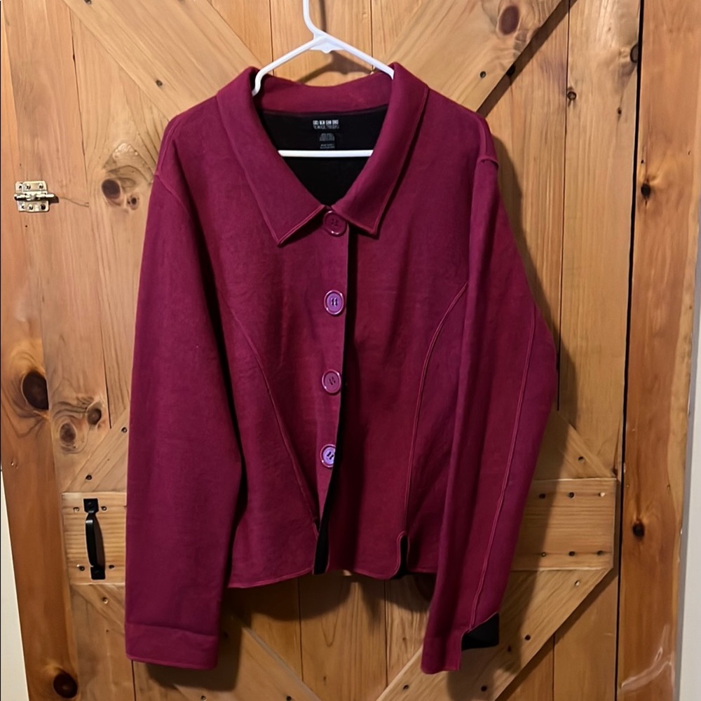 Women's Magenta Jacket